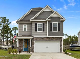 240 Salt Meadow Ln, Newport, NC 28570