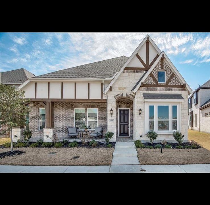 1st image of 12605 Royal Oaks Ln