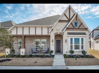 12605 Royal Oaks Ln, Farmers Branch, TX 75234