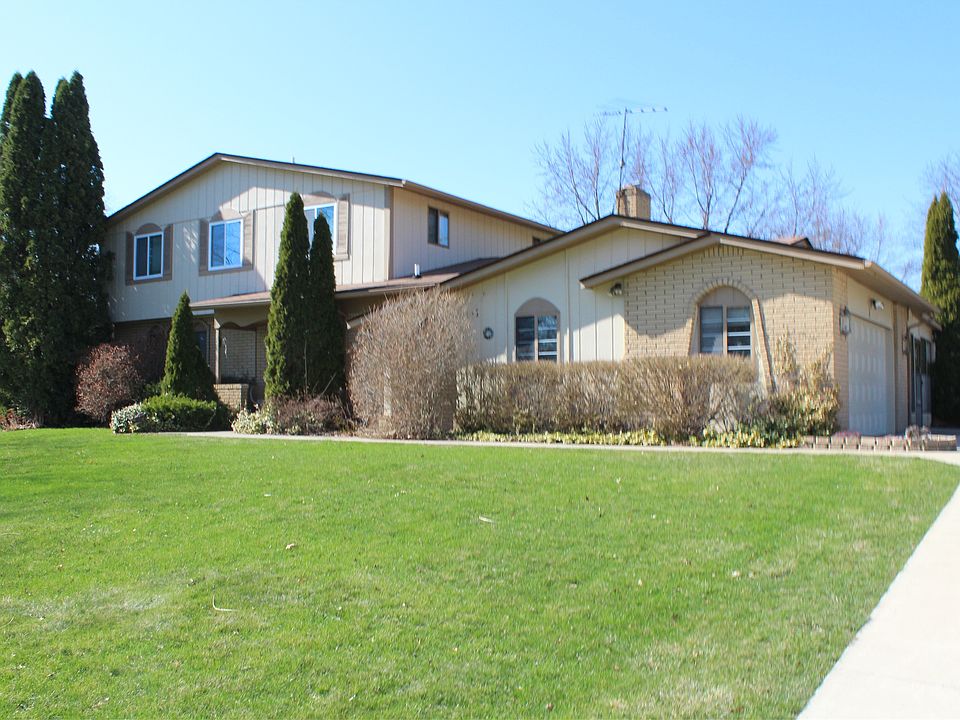 1st image of 9532 Steep Hollow Dr