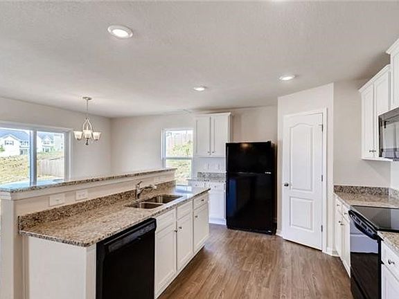 3rd image of 3327 Ellingford Rd