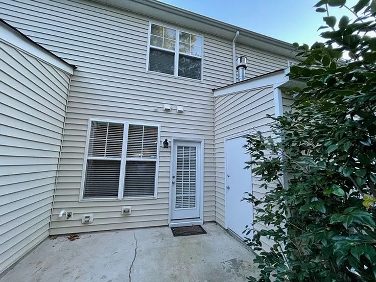 8835 Camden Park Dr — Photo 20
