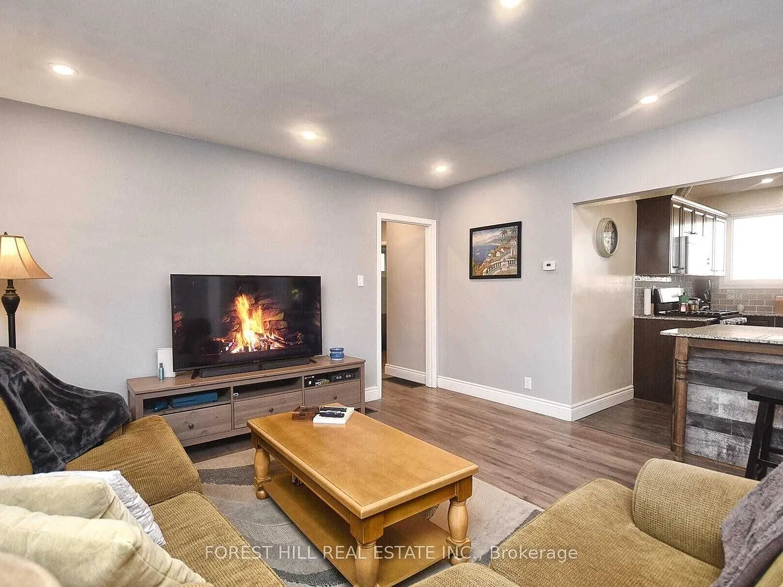 3 bed, $2,500 — Photo 4