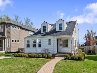 920 Hazel St, Birmingham, MI, 48009