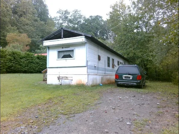 51 Collins Ln, Franklin, NC 28734