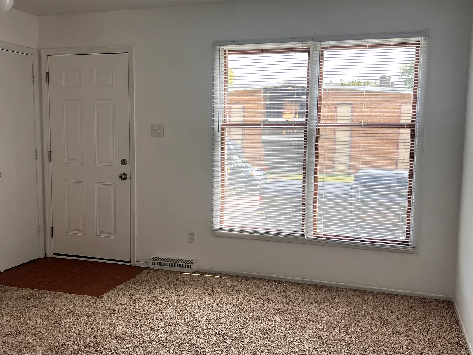 2 bed, 1.5 bath, $1,300 — Photo 3