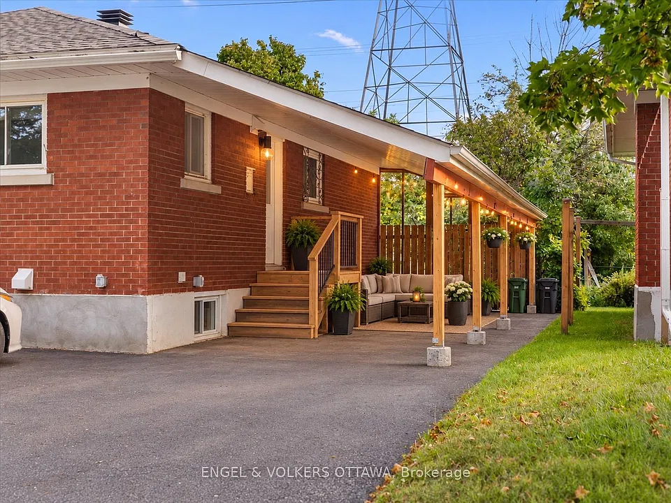 616 Browning Ave #B