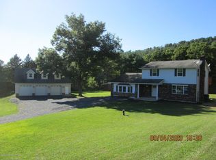 1081 Kunkletown Rd, Saylorsburg, PA 18353