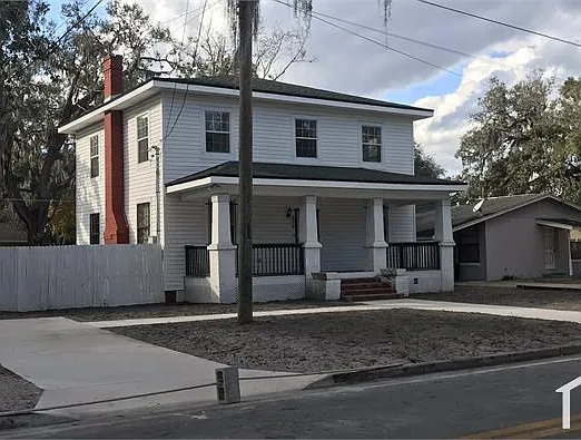 808 S Locust Ave