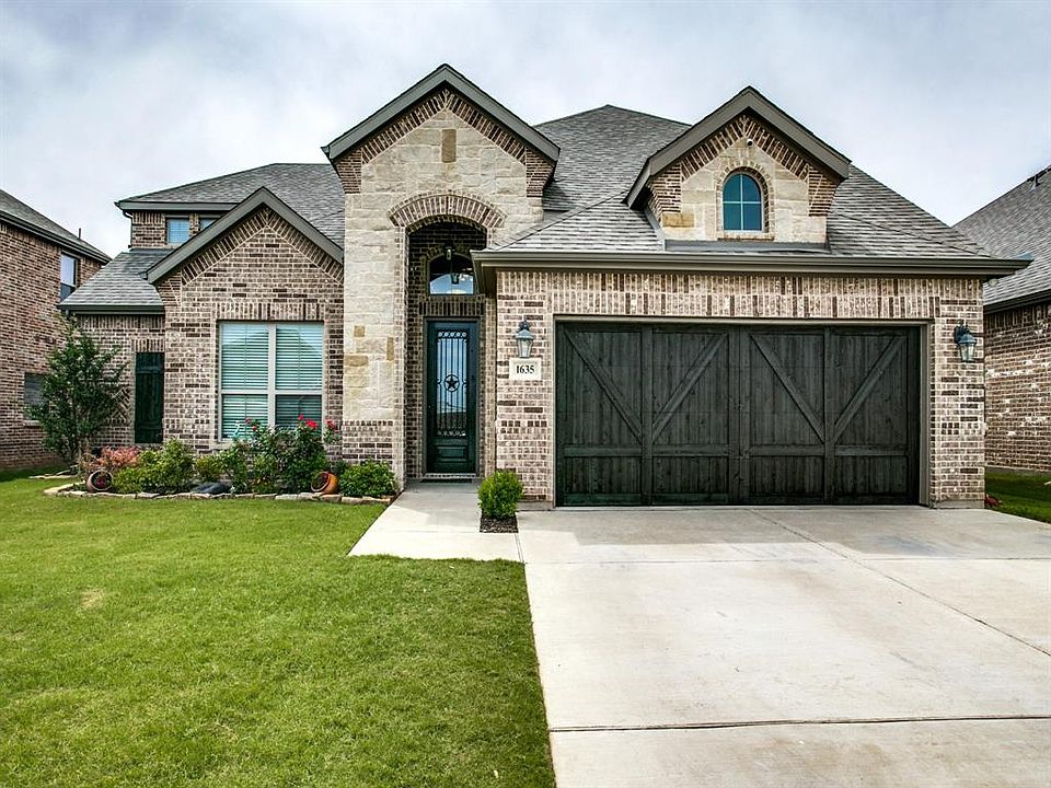 1st image of 1635 Fraser Dr