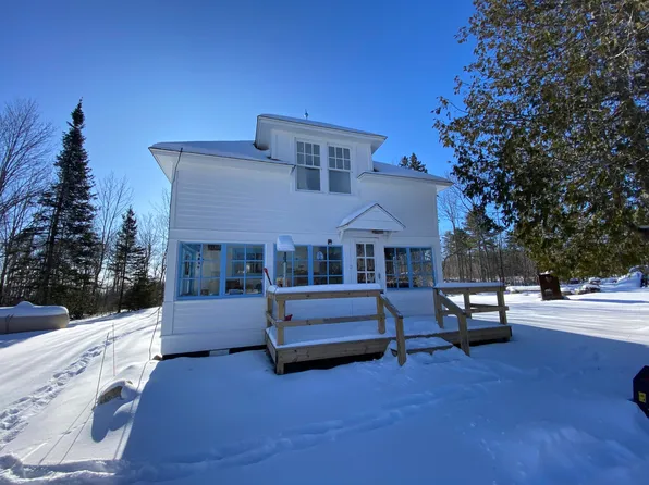 95 N Eastshore Dr, Sault Sainte Marie, MI 49783