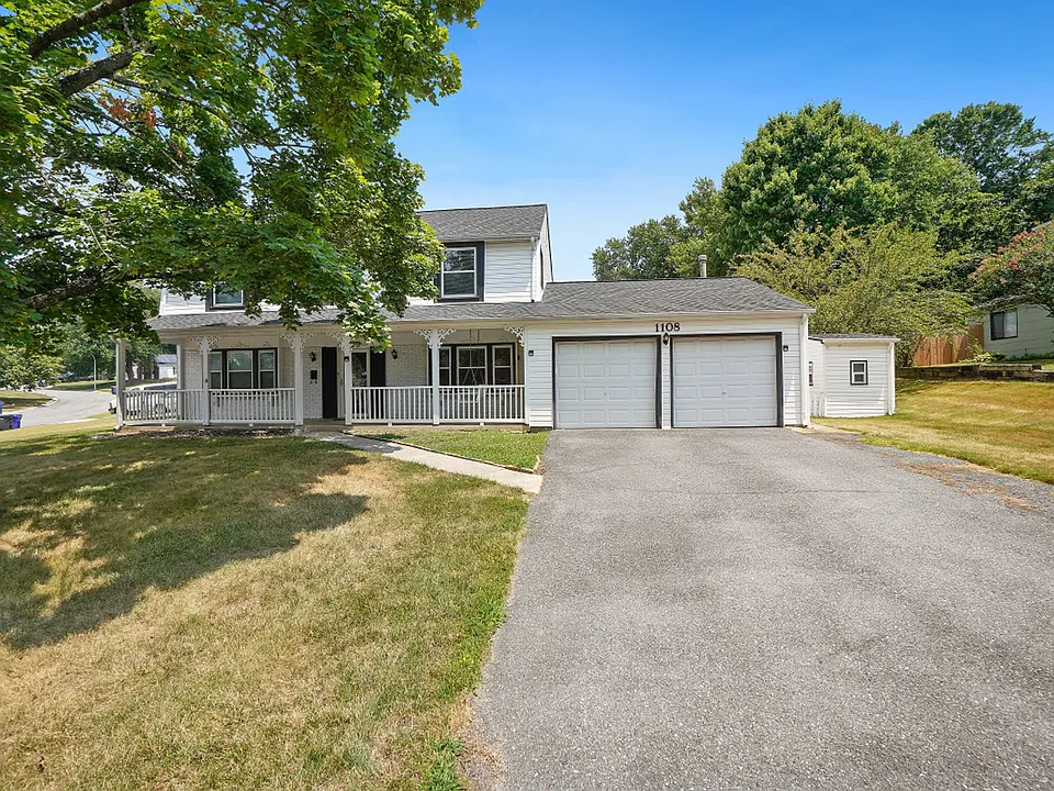 1108 Port Echo Ln
