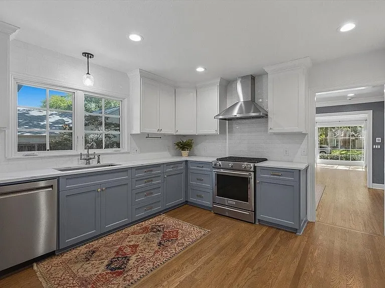 329 Eastwood Ave — Photo 16