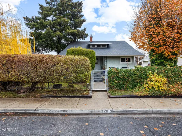 1305 S 8th St, Yakima, WA 98901