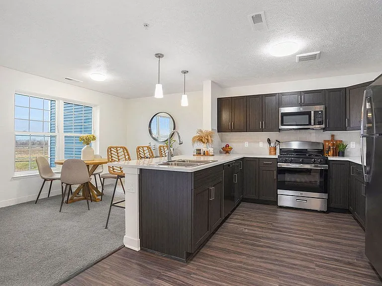 Meadowbrooke Apartment Homes — Photo 88