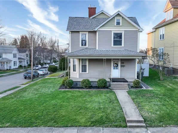 221 Walton Ave, Barnesville, OH 43713