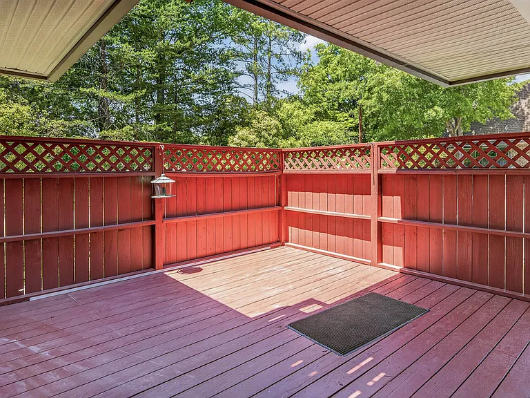 208 Finley Forest Dr — Photo 5