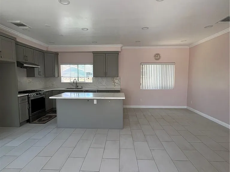 1501 W Delhaven St — Photo 6