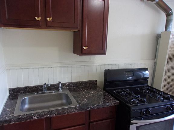 5th image of 1501 Hertel Ave #17