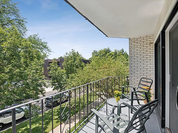 5th image of 235 Ridge Rd APT 3B