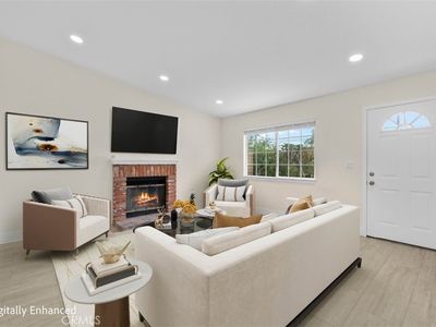 8161 Laurel Canyon Blvd, North Hollywood, CA, 91605