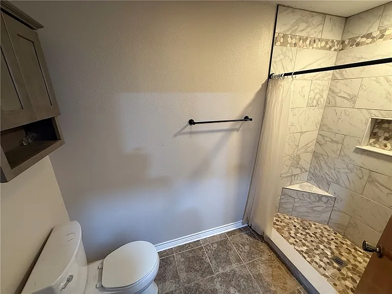 1805 Quail Run — Photo 18