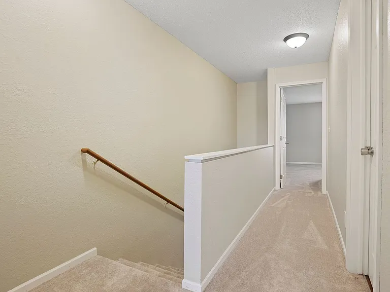 Waterford Place Townhomes — Photo 34