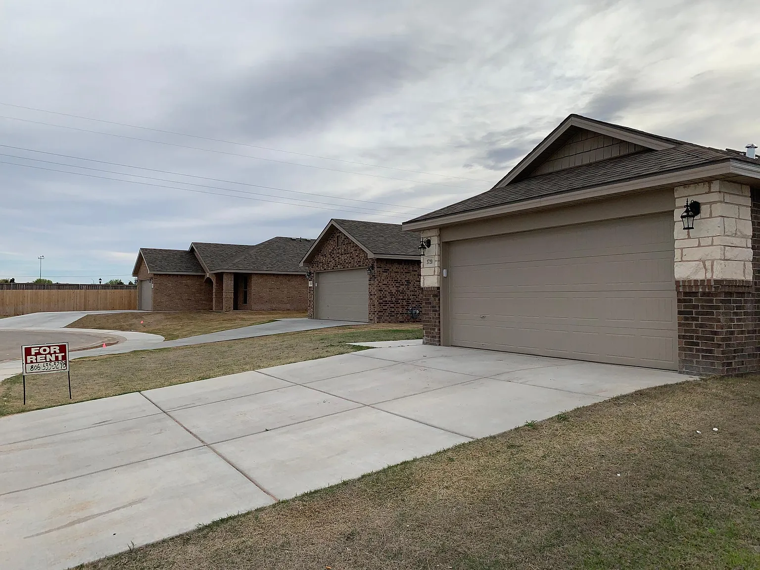 3720 Pontiac Ave — Photo 3