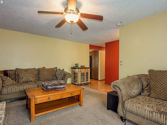 4th image of 4366 NE 110th Ave