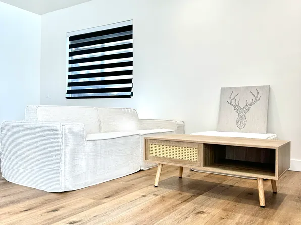 14733 Killion St, Van Nuys, CA 91411