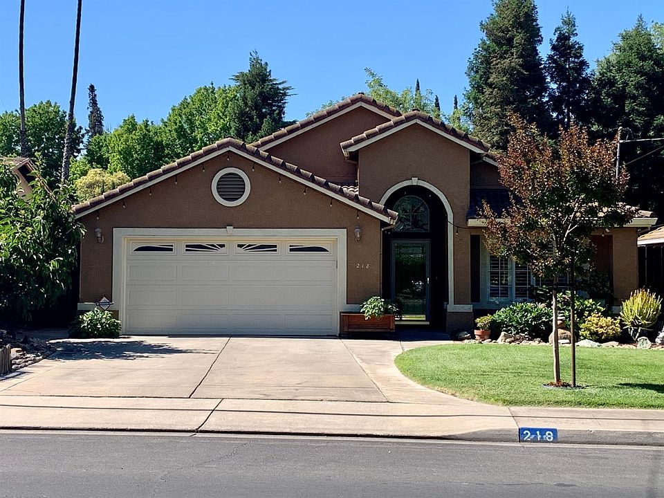 1st image of 218 W Roseburg Ave