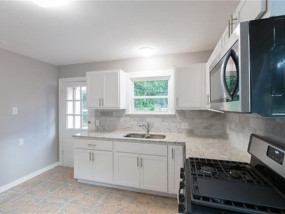 4th image of 5832 Anita St