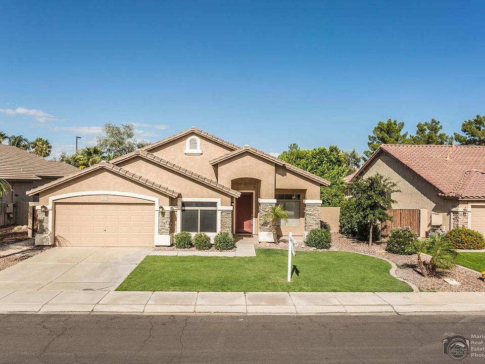 1st image of 2154 W Olive Way