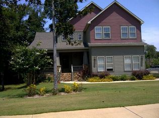 404 Prestwick Dr, Dothan, AL 36305