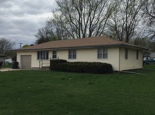 1283 N 10th St, David City, NE 68632