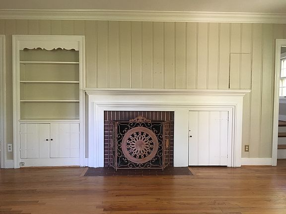 2nd image of 1219 Lone Oak Rd