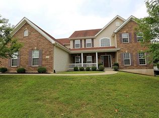 4040 Portland Ridge Dr, Florissant, MO 63034