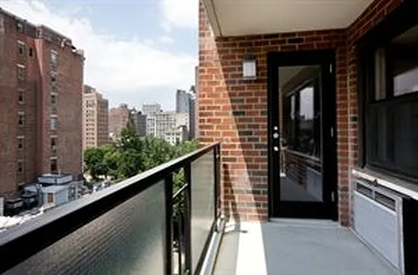 Rented by Douglas Elliman | media 7