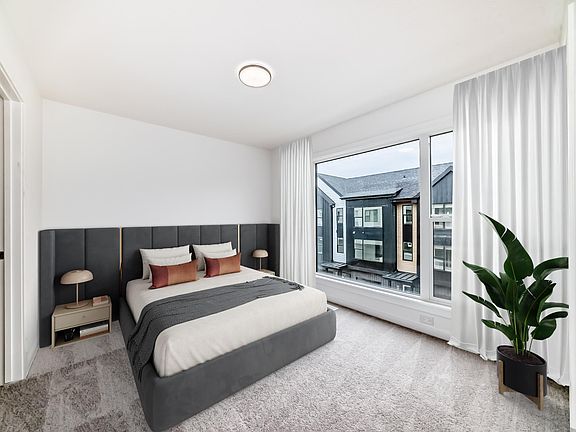 4th image of 5 Rondeau Dr #67