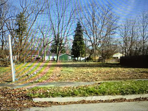 23704 Cunningham Ave, Warren, MI 48091