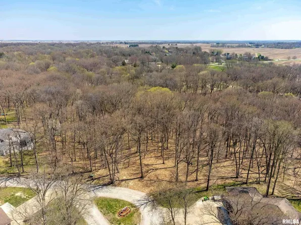 21 Jennifer Ct, Geneseo, IL 61254