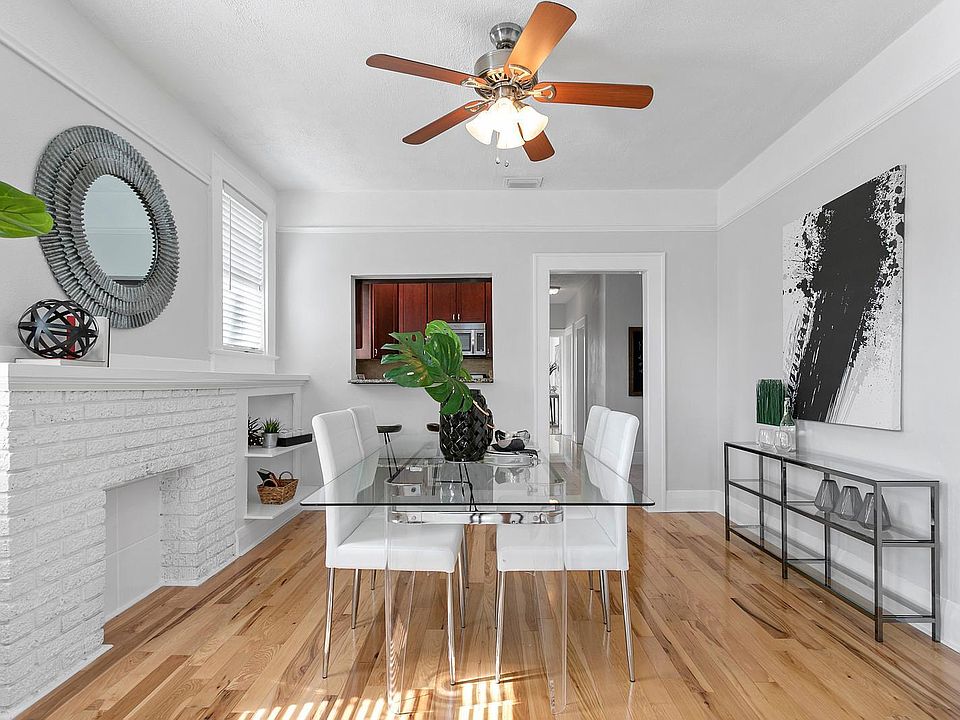 1st image of 2801-2803 W Estrella St #1-4