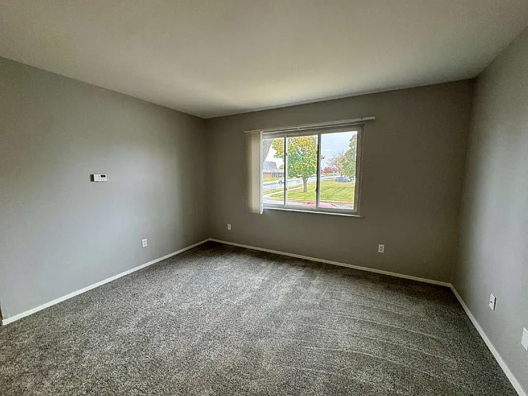 606 E McKinley Rd #2D — Photo 8