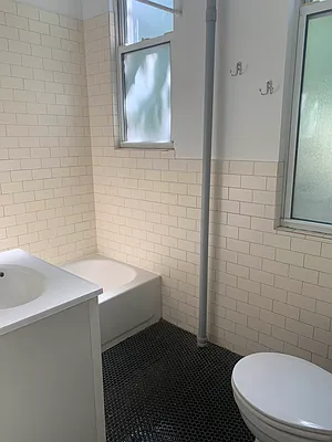 Rented by Ulas Real Estates Inc | media 11