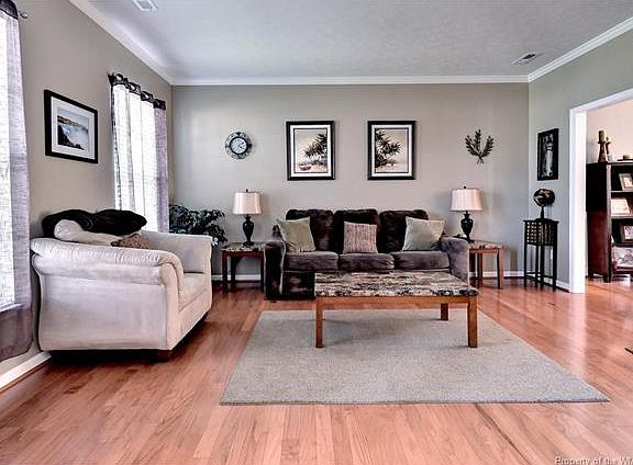 5th image of 2600 Hutchinson Pl