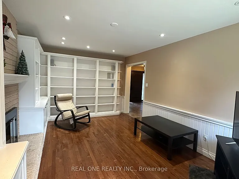 3944 Glamis Ct — Photo 7