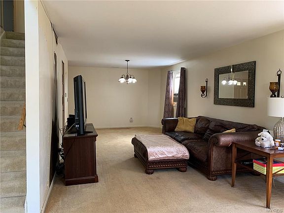 5th image of 1883 Niagara Ave