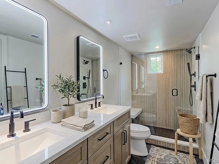 3510 N Wyandot St — Photo 7