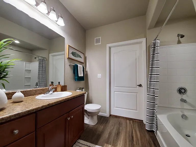 2a2 1140 SQFT 2 Bed 2 Bath