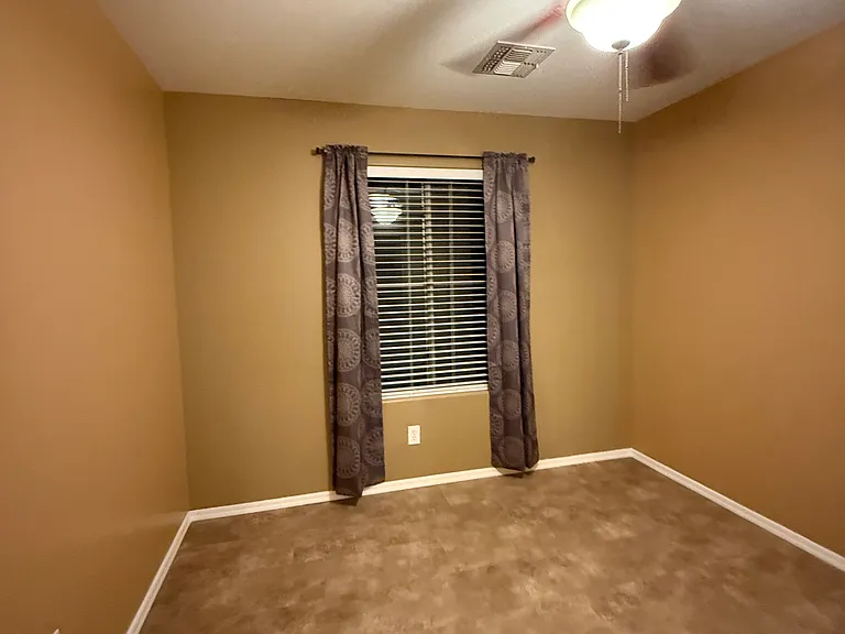 15435 W Canterbury Dr — Photo 7